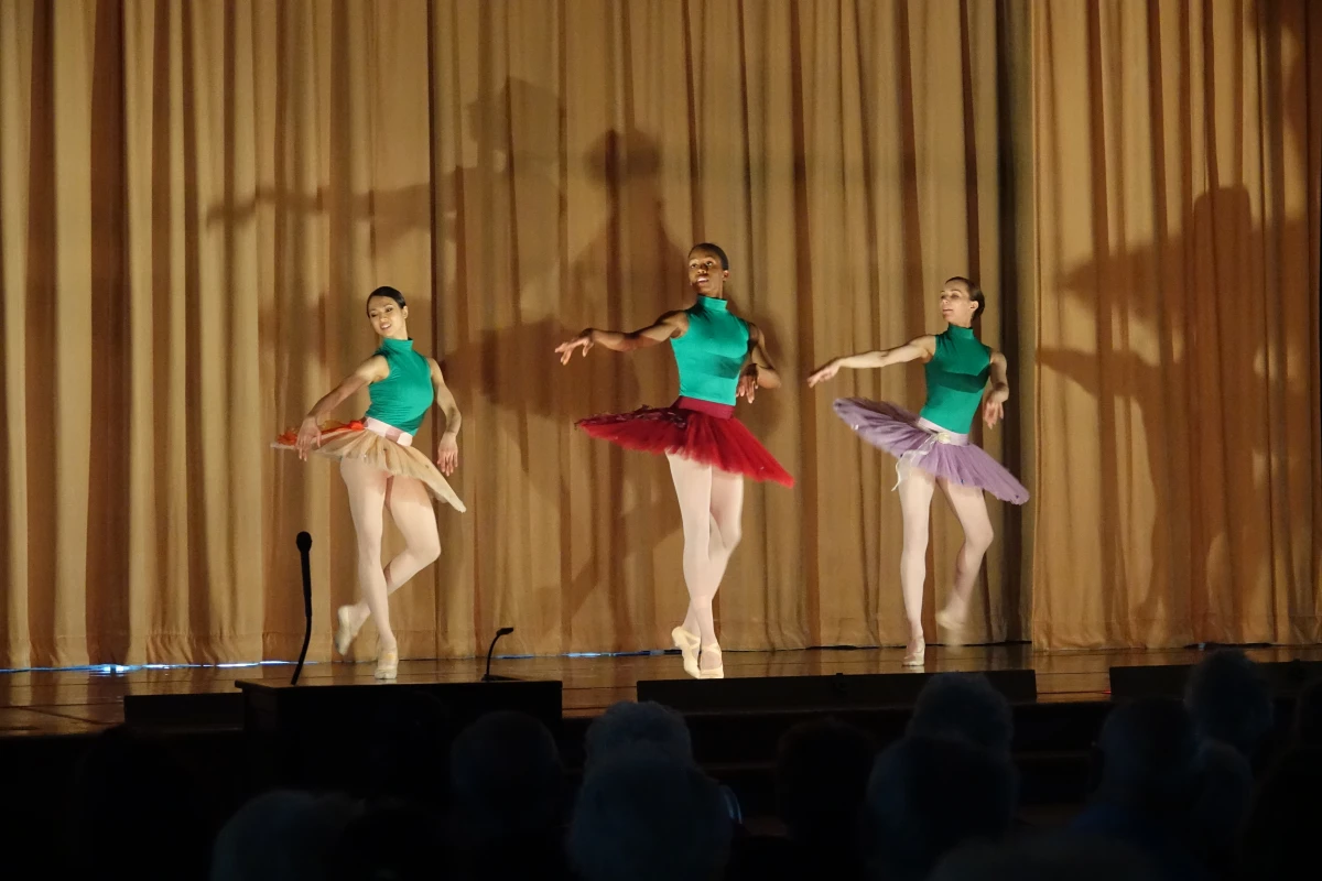 Dancers
